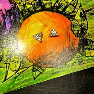 1509 A.  Stud earrings